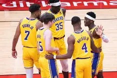 凤凰体育入口 -包含转会期NBA常规赛传出新动向，奥兰多魔术伤情更新，管理层表态：压力陡增，身体对抗强度拉满的词条