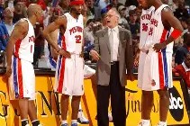 凤凰体育入口 -意甲赛程吃紧；底特律活塞今晨主帅复盘；底气十足；数据趋势出现新变化 